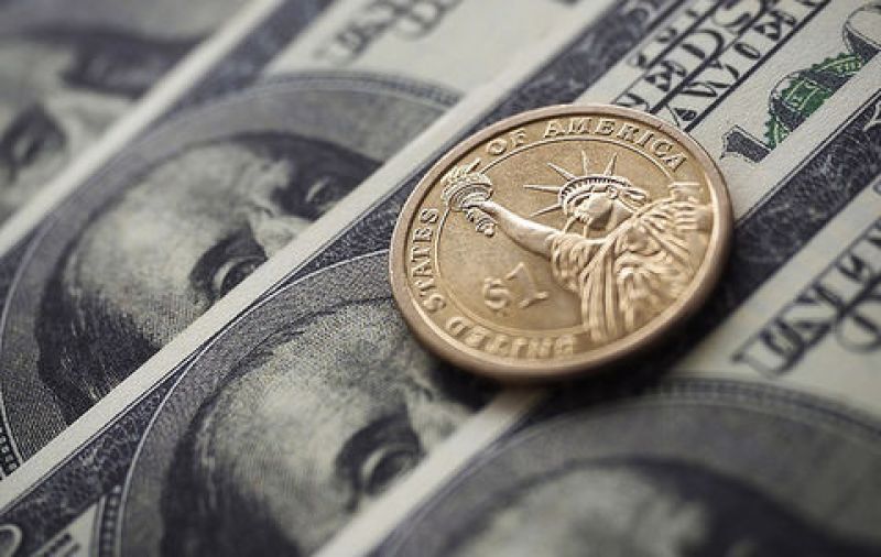 لاهوتی:نرخ دلار نباید بیش از ۱۰هزار تومان باشد