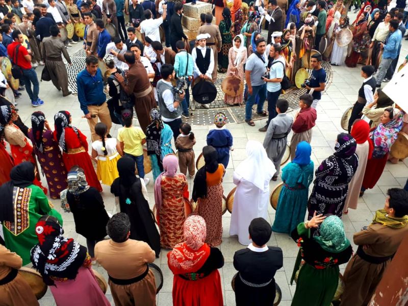 دف نوای رحمت جشنواره برای مردم و موسیقی اقوام است