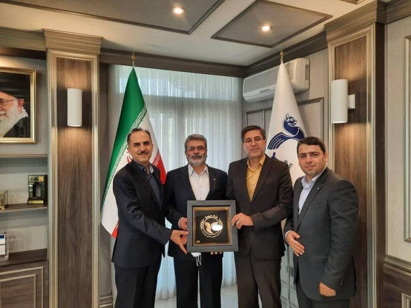  مدیرعامل شرکت بیمه حکمت با مدیرعامل هواپیمایی جمهوری اسلامی ایران دیدار کرد