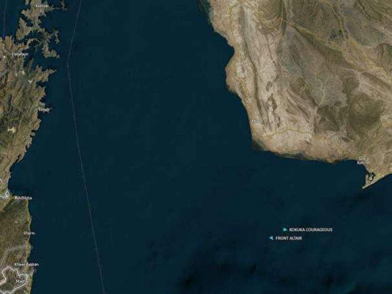 حمله به دو نفتکش غول پیکر در دریای عمان 