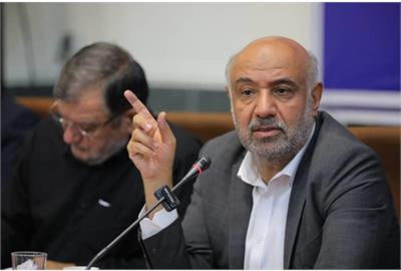  میدری: مهم&zwnj;ترین مشکل واگذاری شرکت&zwnj;ها به بخش خصوصی، قیمت&zwnj;گذاری پایین&zwnj;تر از ارزش واقعی این شرکت&zwnj;هاست
