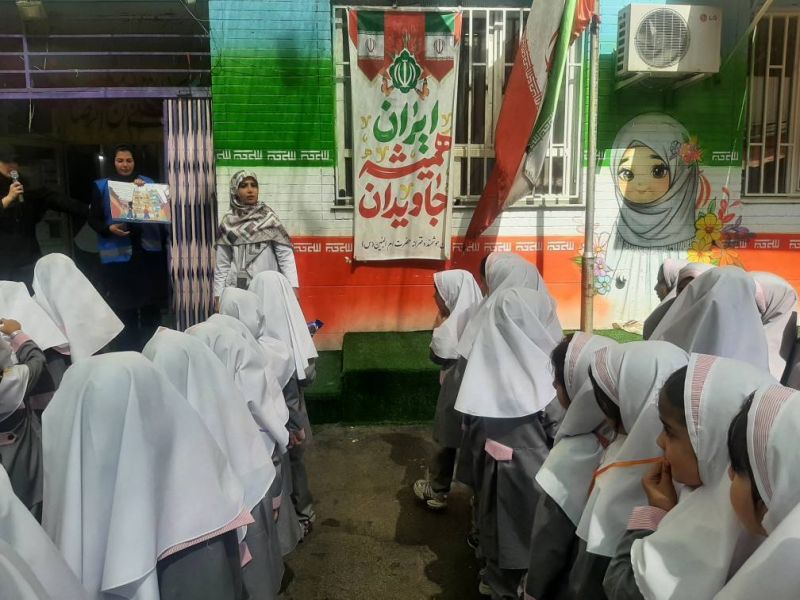آموزش تفکیک پسماند و ترویج فرهنگ &laquo;نوماند&raquo; به دانش&zwnj;آموزان منطقه۱۴