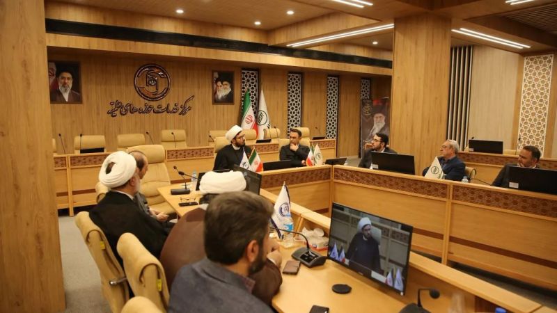 امضای تفاهم نامه و قرارداد کلان بیمه ای با مرکز خدمات حوزه های علمیه کشور