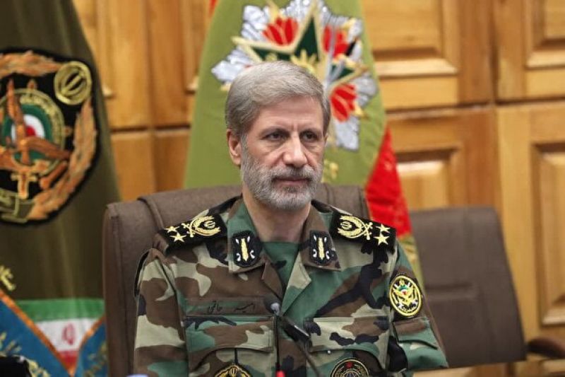  فرمانده کل ارتش: تا آخرین قطره خون از ایران دفاع می&zwnj;کنیم