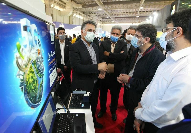 تشریح سرویس&zwnj;های دیجیتال و یوزکیس&zwnj;های 5G در بازدید معاون وزیر ارتباطات از غرفه همراه اول