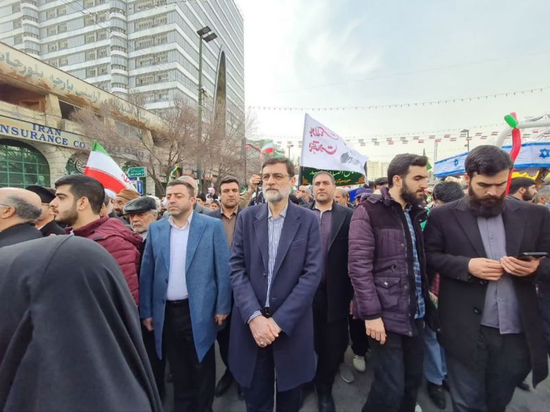 حضور رئیس بنیاد شهید و امور ایثارگران در راهپیمایی ۲۲ بهمن