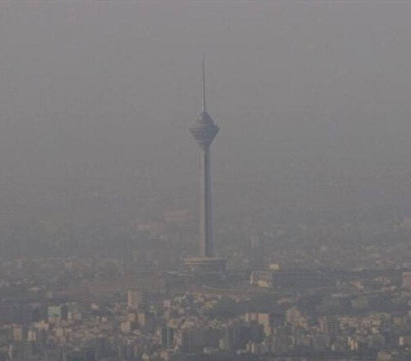 هوای تهران در وضعیت قرمز و آلوده برای همه افراد است 