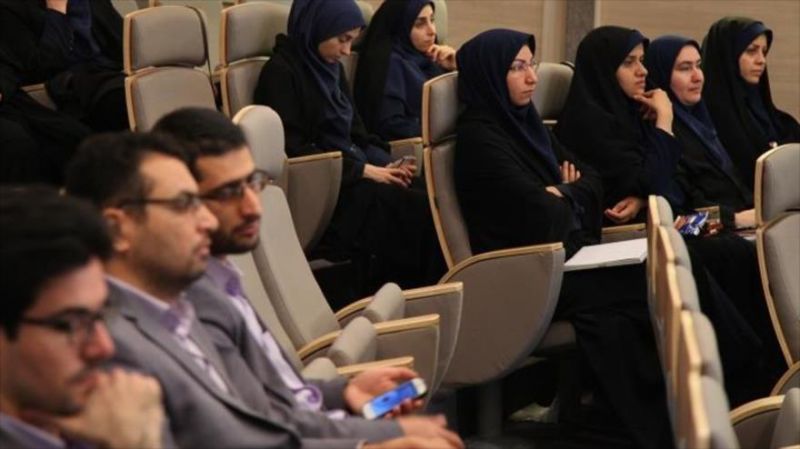 برگزاری جلسه پایانی کارگاه آموزشی تشریفات ویژه کارکنان موزه انقلاب اسلامی و دفاع مقدس