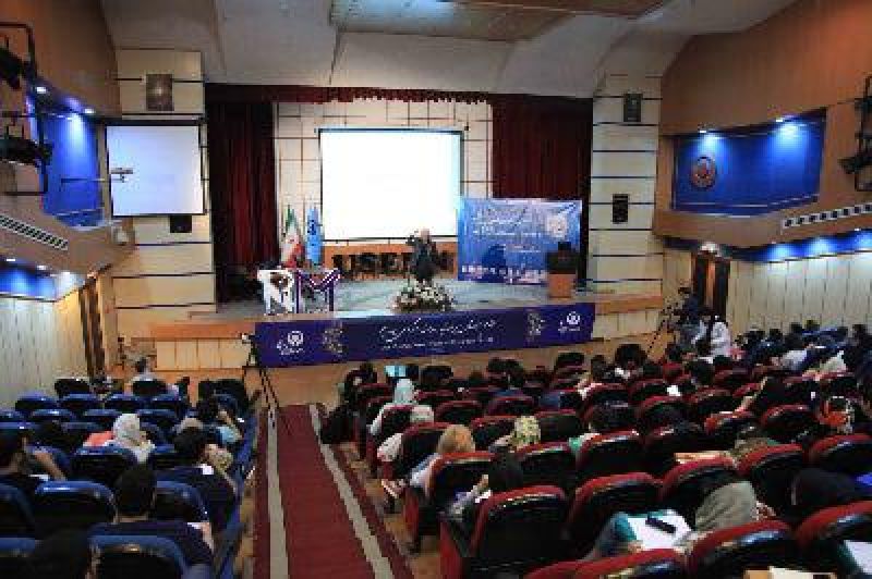 دانشجویان علوم پزشکی و توانبخشی استان تهران، مهارت ارائه تحقیقات به زبان ساده (ترجمان دانش) را فرا می گیرند