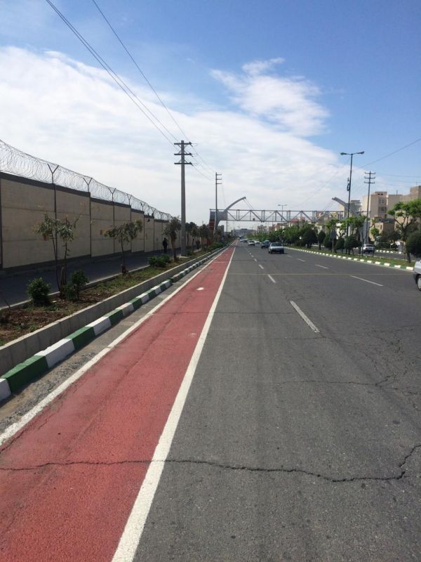 راه اندازی " مسیر ویژه دوچرخه سواری" در معابر اصلی ورودی غربی پایتخت