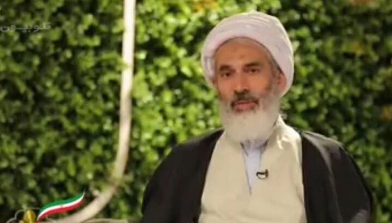 حکمت گم شدن مجموعه اشعار رهبر شهید در جوانی/ &laquo;امین&raquo; تخلص ادبی قائد امت بود