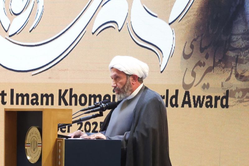 ایمانیپور: امام خمینی(ره) مظلوم ترین عنصر انقلاب اسلامی است