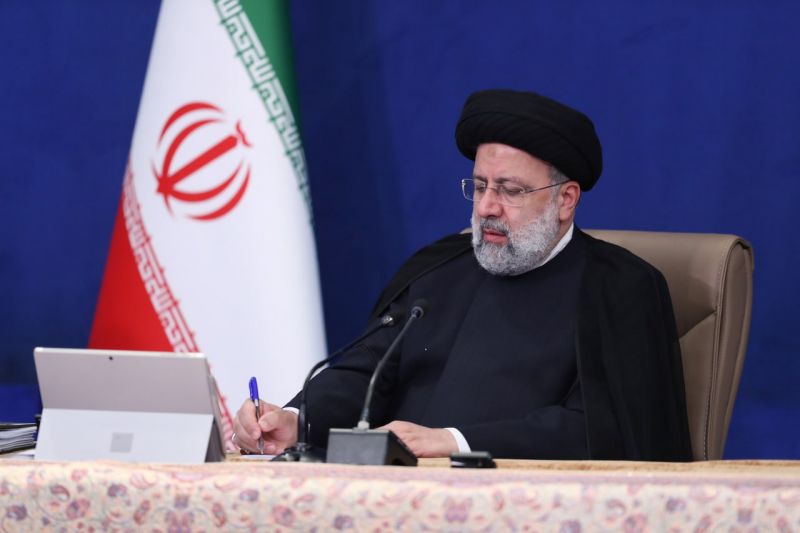 اربعین، حماسهای جاری برای همیشهی تاریخ است که صدای پیروزی ابدی حسینیان زمان را در فضای عالم طنینانداز میکند/ «ایمان و اعتقاد قلبی» و «عشق و محبت» در راهپیمایی اربعین موج میزند/ امروز راهپیمایی اربعین جلوهای از جبهه مقاومت بینالمللی است