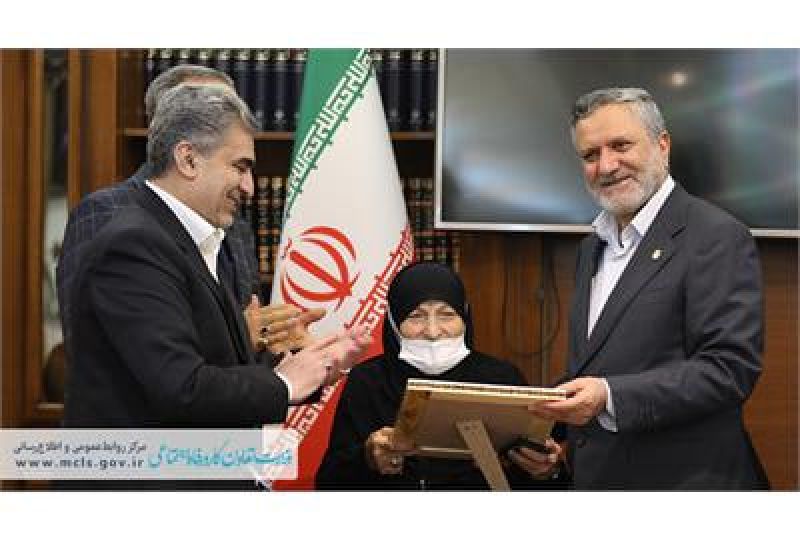 تقدیر شورای عالی نظام پرستاری کشور از مرتضوی 