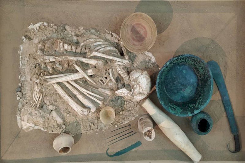 گورنهاده‌های خاتون ۶هزار ساله چگاسفلی به موزه شوش منتقل شدند