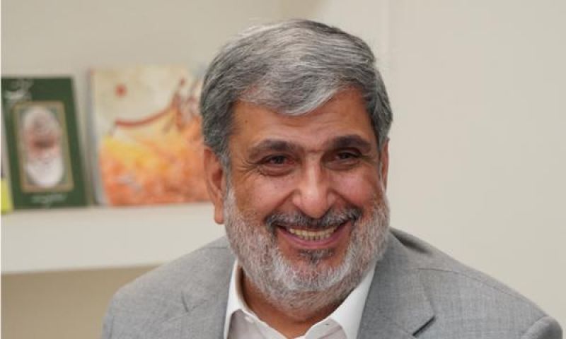 تمام&zwnj;قد و تا پای جان در خدمت مدرسه&zwnj;سازی