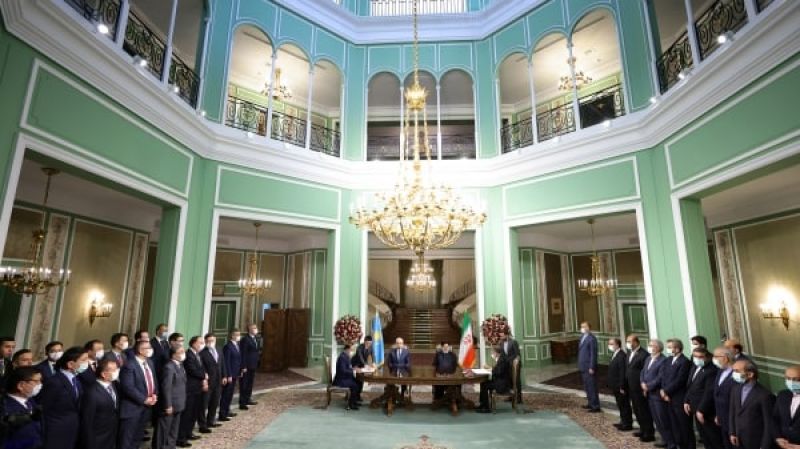 امضای ۹ یادداشت تفاهم و سند همکاری بین ایران و قزاقستان 