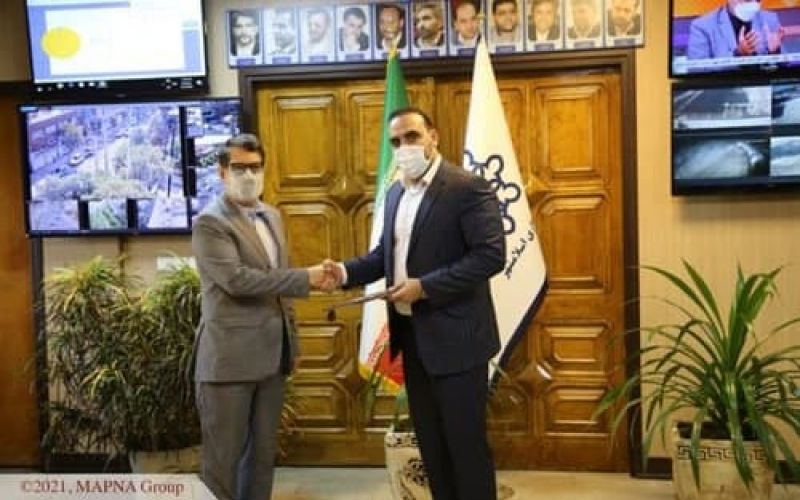 امضای تفاهم‌نامه مهندسی و اجرای تجهیزات مترو اسلام‌شهر با گروه مپنا 