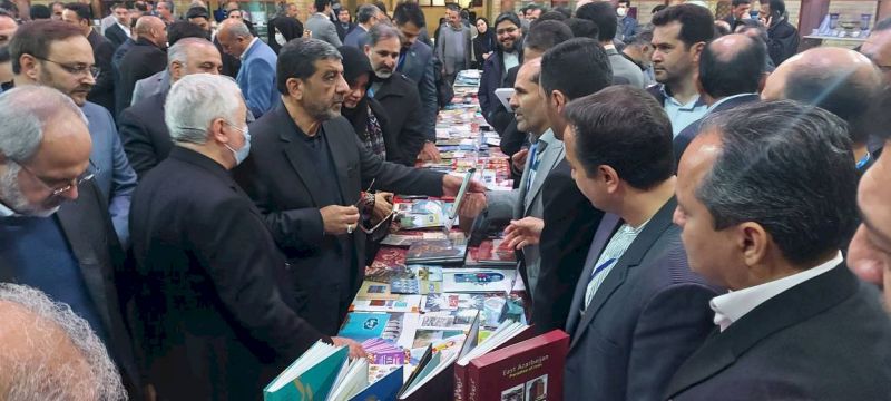  بازدید مهندس ضرغامی از نمایشگاه اقلام و محصولات چاپی ادارات کل استانی