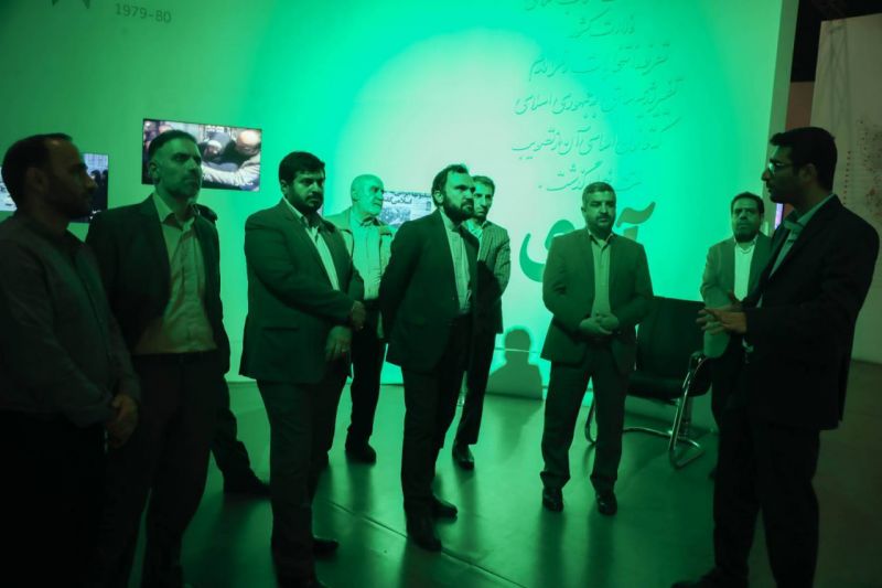 بازدید جمعی از اعضای شورای عالی انقلاب فرهنگی کشور از موزه
