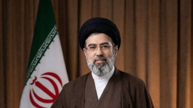 رهبر انقلاب: ترور شهید لاریجانی نشان از میزان اهمیت او و بُغض دشمنان دارد