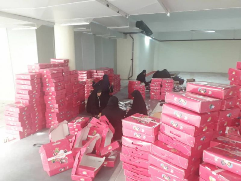 ارسال 1400 دست لباس به دو استان سیل زده