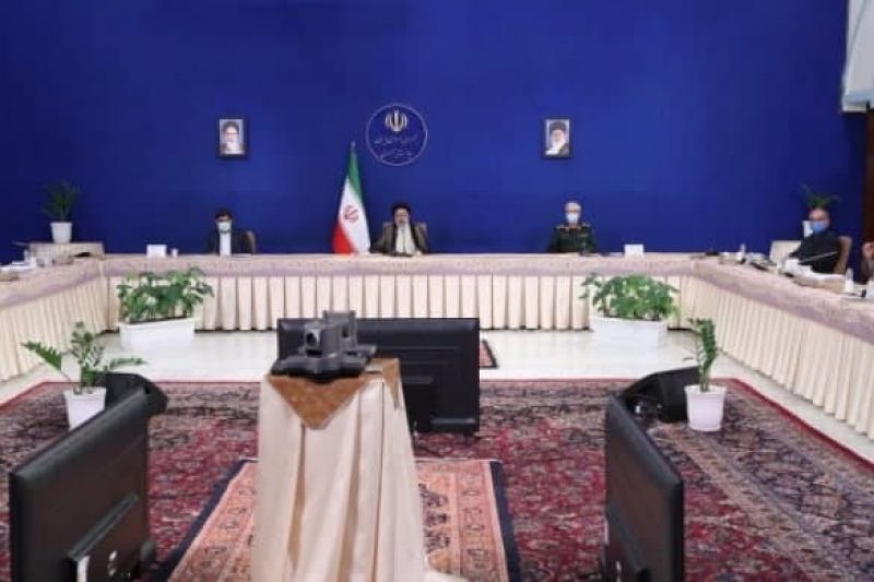 واکسیناسیون عمومی باید با قوت ادامه یابد/ تاکید بر تدوین نقشهراه جامع برای مقابله با کرونا/ عادیانگاری و رعایت نکردن شیوهنامههای بهداشتی تبعات خطرناکی دارد/ بازگشاییها با برنامهریزی و نظارت دقیق باشد تا سلامت مردم به خطر نیفتد