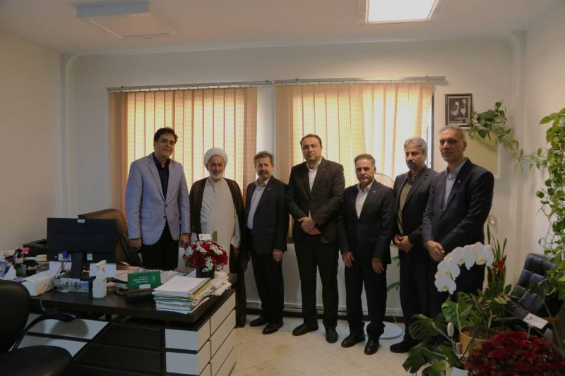 تجلیل از پزشک معتمد پست&zwnj;بانک ایران به مناسبت روز پزشک