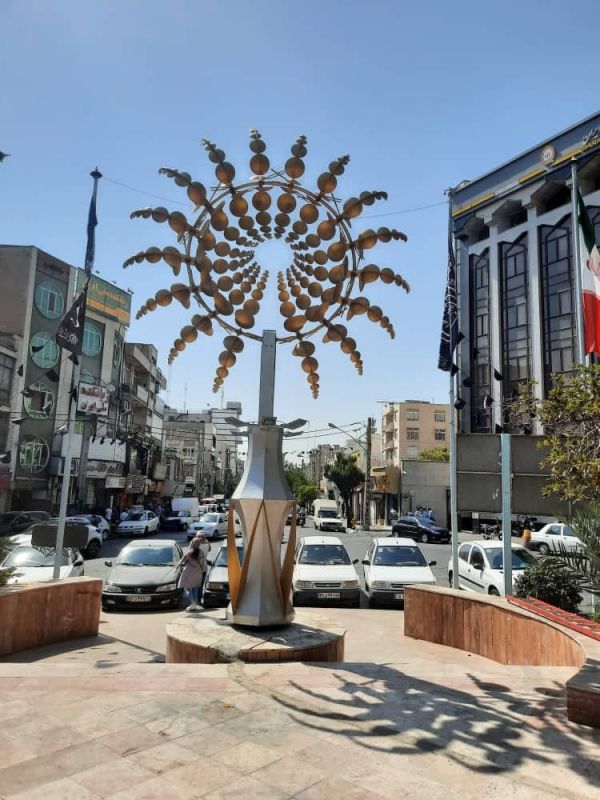المان متحرک  خورشید در فلکه اول صادقیه نصب شد